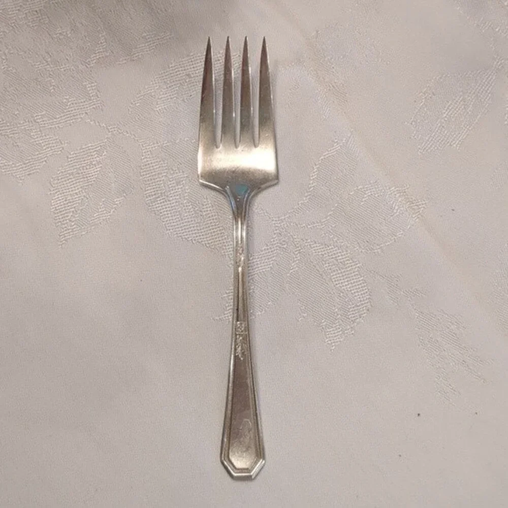 Wm Rogers & Son AA Silverplate 6 salad or dessert forks Mayfair 1923